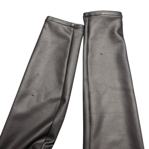 EXPRESS Faux Leather Pants Sz 4 - Picture 2 of 6